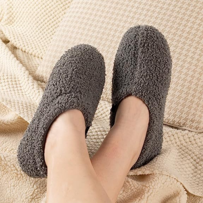 Non Slip Cozy Indoor Slippers