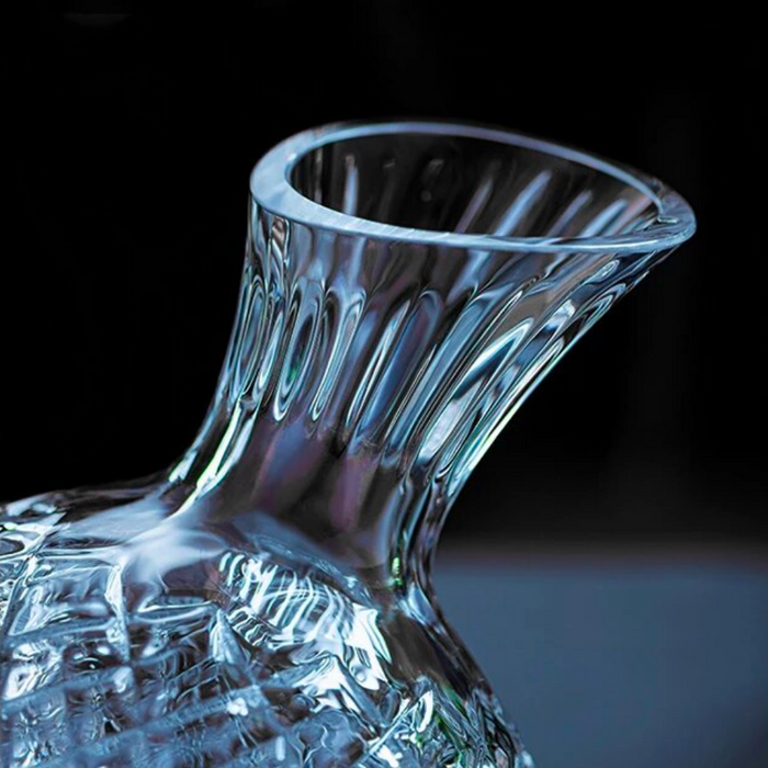 Crystal Beverage Decanter With 360° Rotating Base And Tray